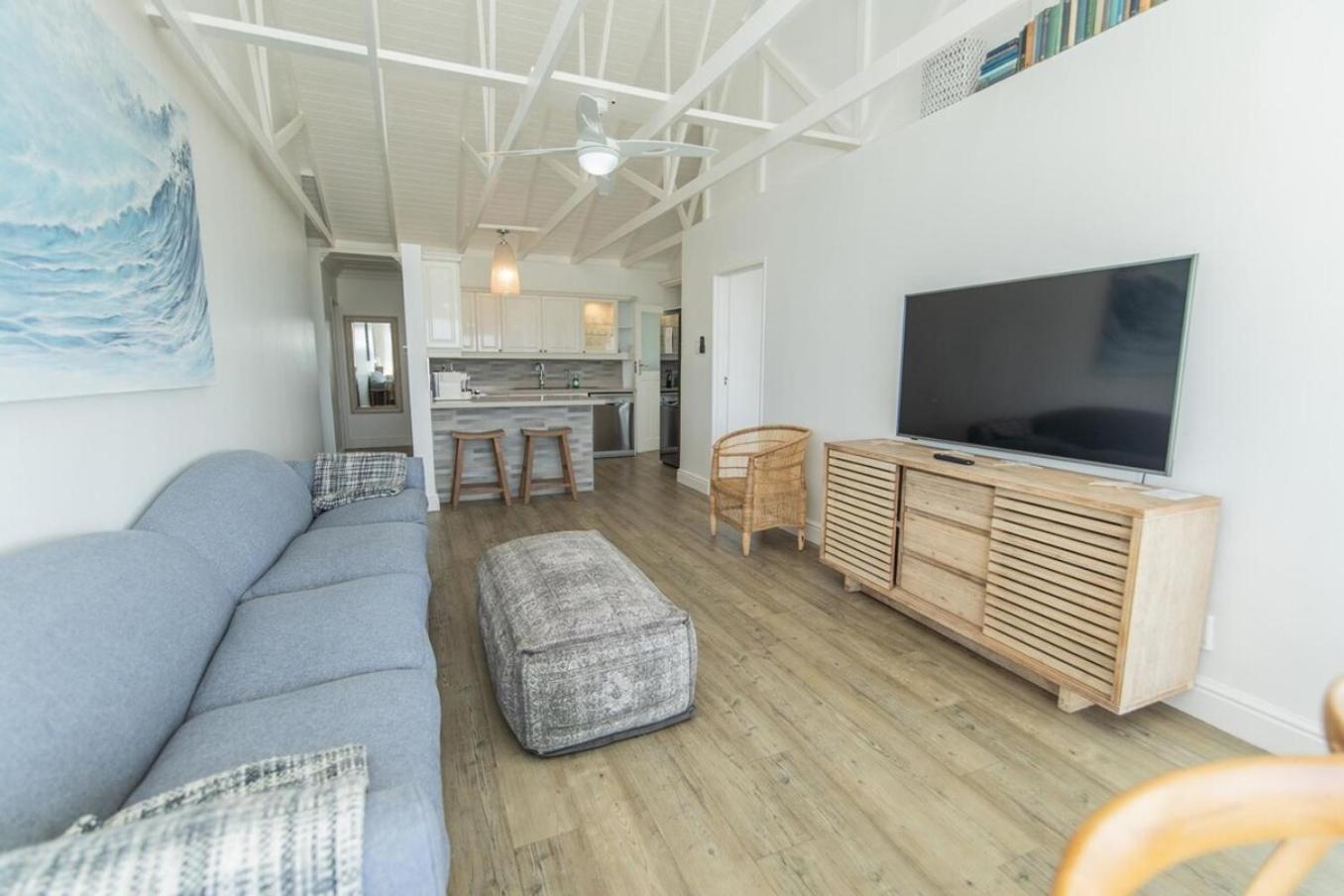 Luxury On The Beach Port Elizabeth Exterior photo